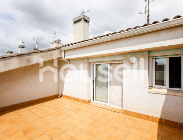 Casa en venta de 320 m² Calle de Prat de la Riba, 08840 Viladecans (Barcelona)