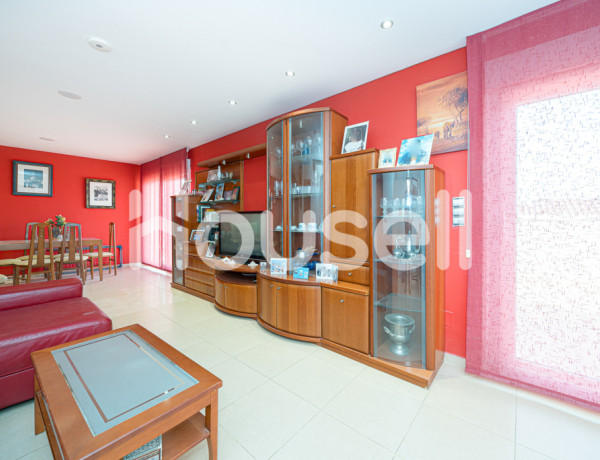 Espectacular chalet de 323 m² de superficie y 400 m² de parcela  en Calle Jaén, 03509 Finestrat (Alacant)