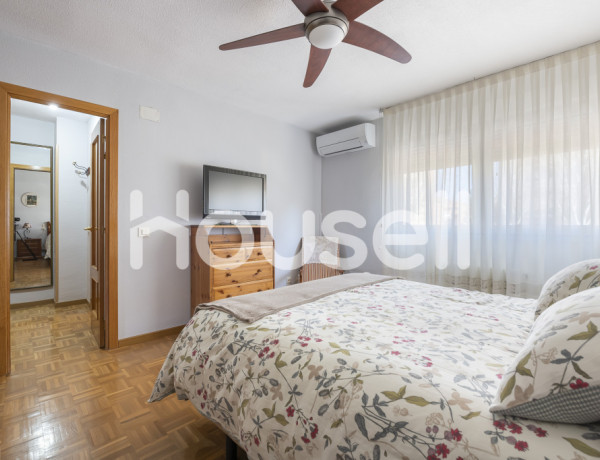 Chalet adosado en venta de 235 m² Calle General Herrera, 28805 Alcalá de Henares (Madrid)