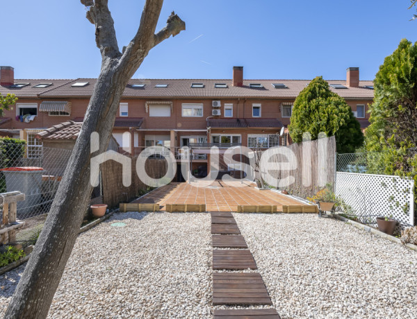 Chalet adosado en venta de 235 m² Calle General Herrera, 28805 Alcalá de Henares (Madrid)