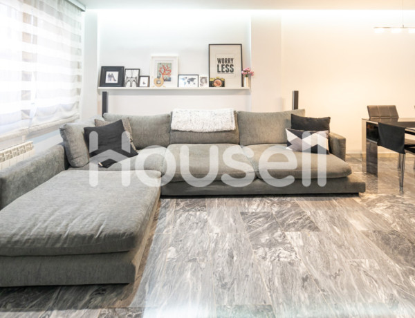 Casa en venta de 190 m² Avenida Ramón Berenguer, 08924 Santa Coloma de Gramenet (Barcelona)