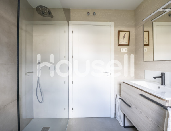 Chalet en venta de 196 m² Calle Pradera, 28210 Valdemorillo (Madrid)