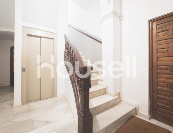 Piso en venta 145 m² Calle Virgen de la Soledad, 06001 Badajoz