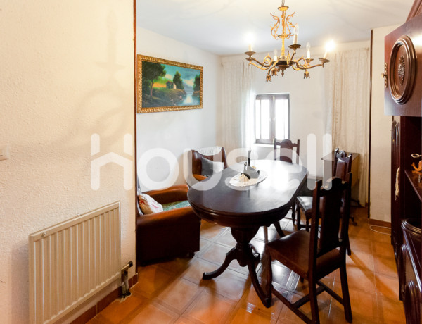 Town house For sell in Ribera Baja in Álava 