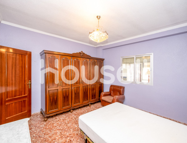 Casa en venta de 250 m² Calle Vendido, 18200 Maracena (Granada)