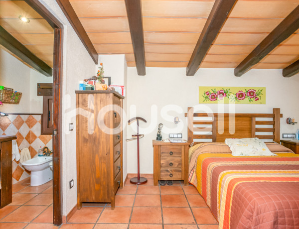 Chalet en venta de 261 m² Avenida La Selva, 17430 Santa Coloma de Farners (Girona)