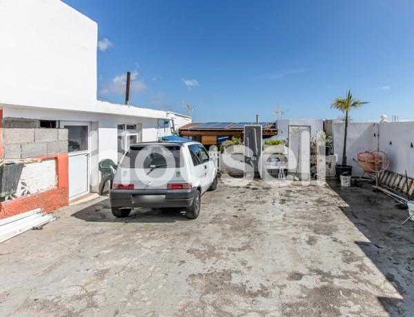 Chalet en venta de 200 m² Calle Alcalde Antonio Hernández Marrero, 38510 Candelaria (Tenerife)