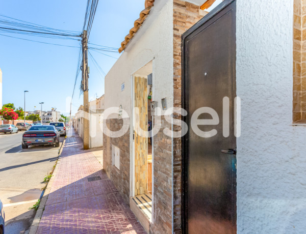 Casa en venta de 160 m² Calle Parodi Hermanos, 03183 Torrevieja (Alacant)