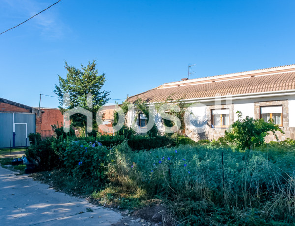 Town house For sell in Cimanes De La Vega in León 