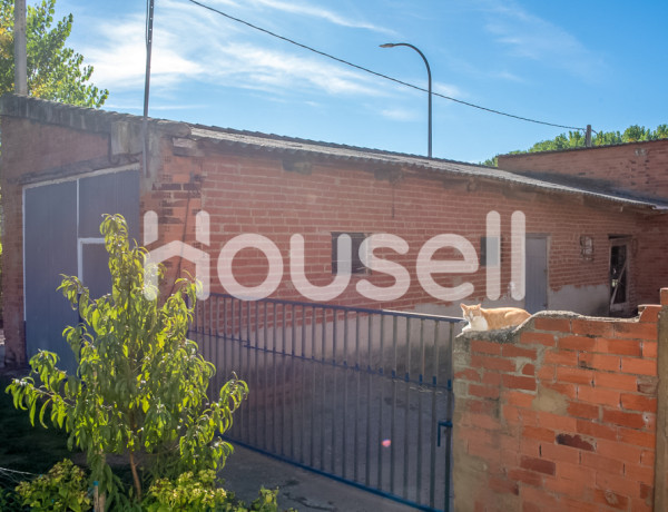 Town house For sell in Cimanes De La Vega in León 