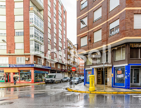 Ático de 85m² en Calle Doctor Marañón, 24402 Ponferrada (León)