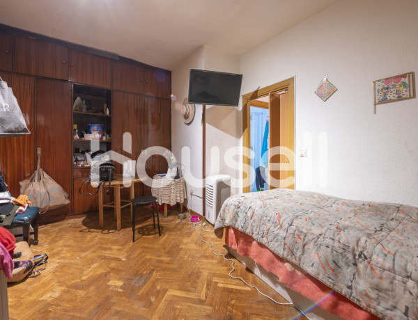 Piso en venta de 40 m² Calle de Ponciano, 28015 Madrid