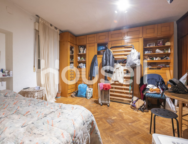 Piso en venta de 40 m² Calle de Ponciano, 28015 Madrid