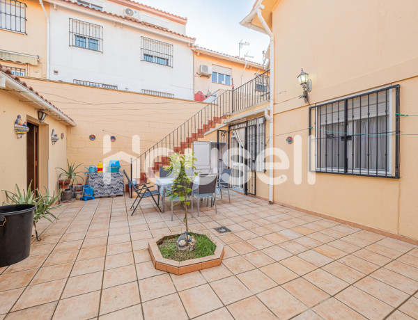 Chalet adosado en venta de 188 m² Calle Rossano, 41089 Dos Hermanas (Sevilla)