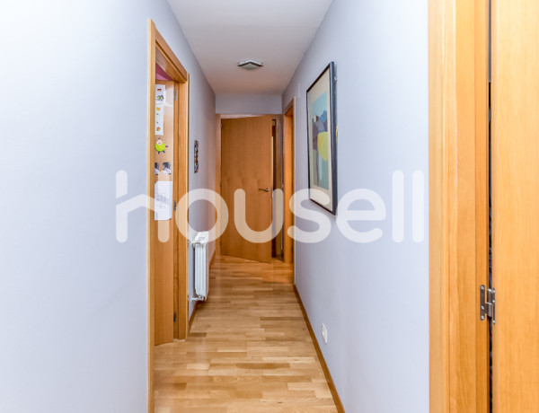 Piso en venta de 128 m² Calle Isaac Puente Armenstoy, 01006 Vitoria-Gasteiz (Araba)