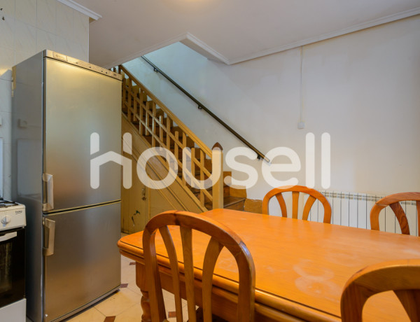 Town house For sell in Mieres in Girona 