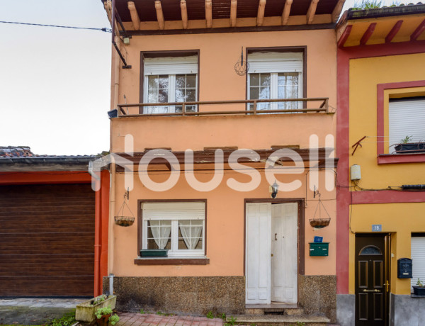 Town house For sell in Mieres in Girona 