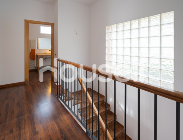 Casa en venta de 269 m² Calle Pau 28, bajo, 08105 Sant Fost de Campsentelles (Barcelona)