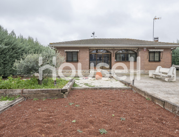 Chalet en venta de 303 m² Calle Villajoyosa, 28513 Nuevo Baztán (Madrid)