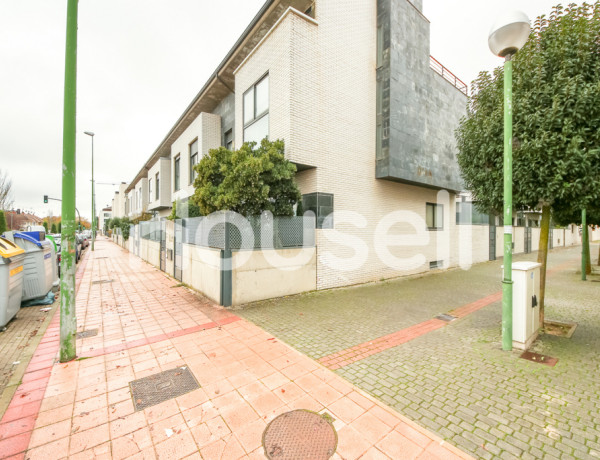 Casa en venta de 238 m² Calle Río Viejo, 09006 Burgos