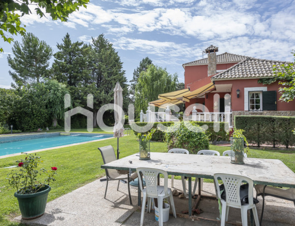 Chalet en venta de 556 m² Calle Guadarrama, 28770 Colmenar Viejo (Madrid)