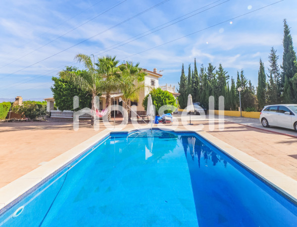 Town house For sell in Alhaurin De La Torre in Málaga 