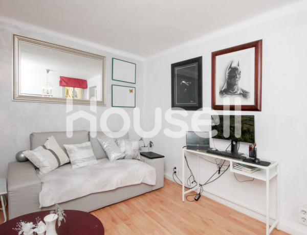 Piso en venta de 58 m² Calle de Formentera, 08016 Barcelona