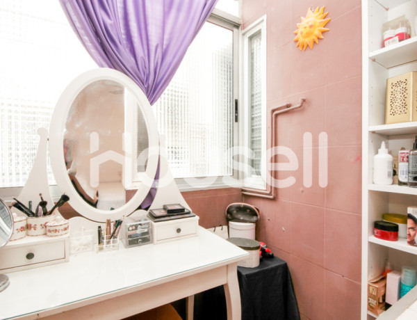 Piso en venta de 58 m² Calle de Formentera, 08016 Barcelona