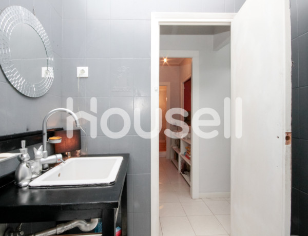 Piso en venta de 58 m² Calle de Formentera, 08016 Barcelona