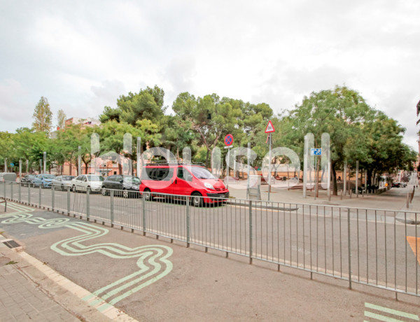 Piso en venta de 58 m² Calle de Formentera, 08016 Barcelona