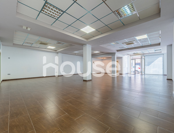 Espacioso casa de 312 m² de superficie con parcela de 203m²  Calle Músico Manuel de Julio, 41309 Rinconada (La) (Sevilla)