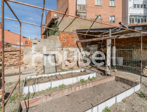 Chalet en venta de 247 m² Camino Viejo del Polvorín, 47012 Valladolid