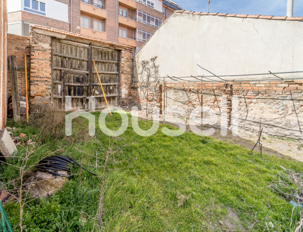 Chalet en venta de 247 m² Camino Viejo del Polvorín, 47012 Valladolid