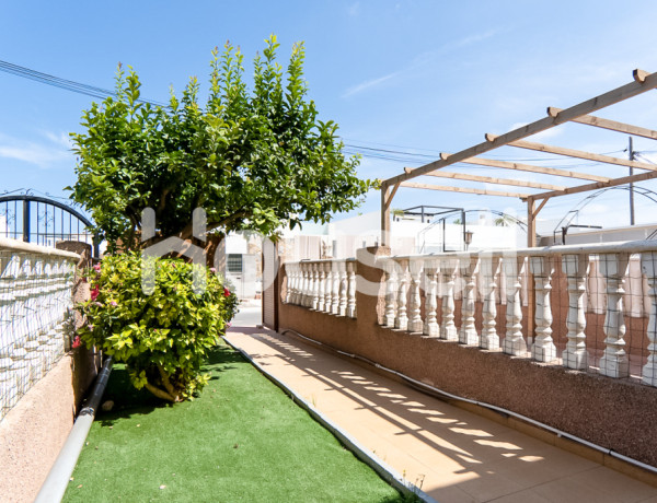 Chalet de 100  m² en  Calle Isla de Fernando Poo, San Javier (Murcia)