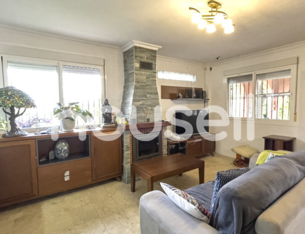 Gran chalet de 458m² en Urbanización los Jinetes, 41410 Carmona (Sevilla)