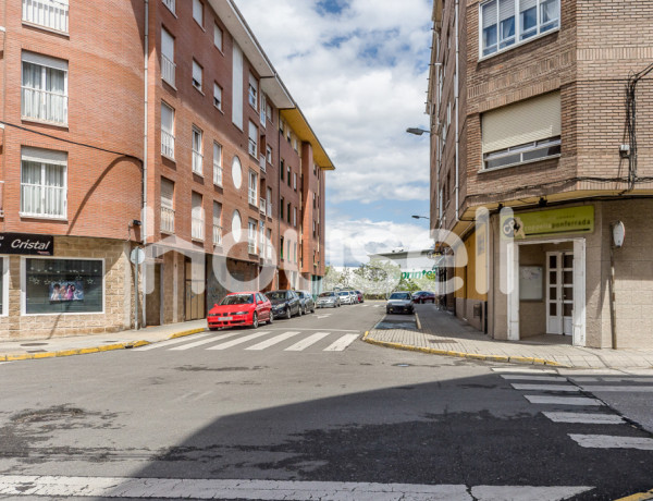 Piso en venta de 101 m² Calle el Oro, 24403 Ponferrada (León)