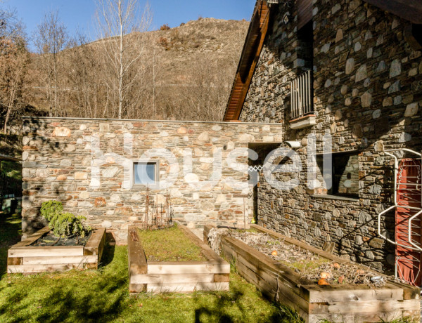 Town house For sell in ESTERRI D'ANEU in Lleida 