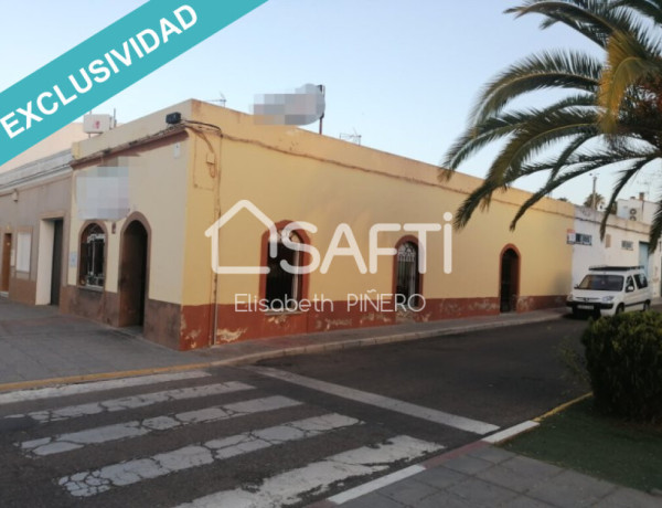 Commercial Premises For sell in Puebla De La Calzada in Badajoz 