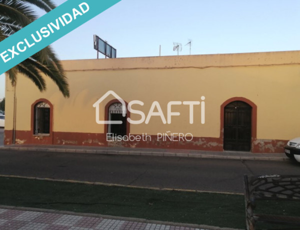 Commercial Premises For sell in Puebla De La Calzada in Badajoz 