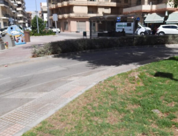 Commercial Premises For sell in Villena in Alicante 