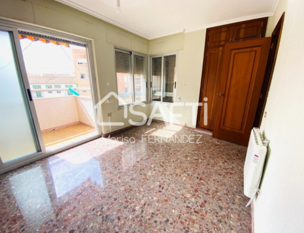 ¡¡MAGNÍFICA OPORTUNIDAD DE COMPRA!! Excelente piso reformado en el centro de Villajoyosa --SIN COMISIÓN DE COMPRA--