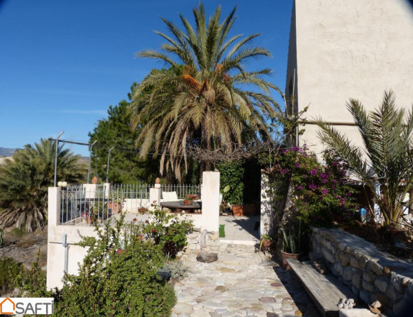 Preciosa casa con rápido acceso a la autovía de Murcia, Abanilla