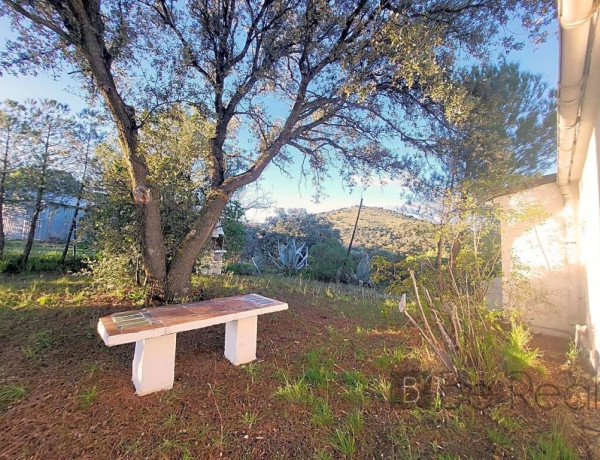 Plot For sell in Valdemorillo in Madrid 