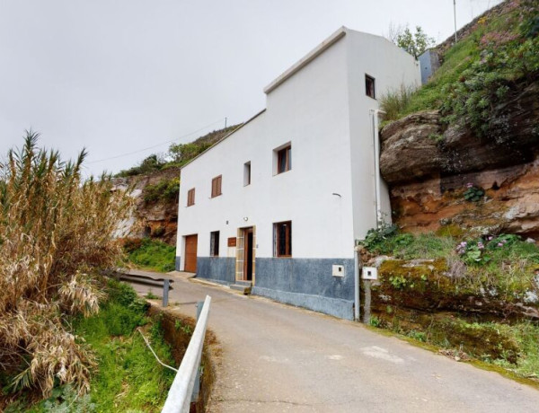 Country house For sell in Artenara in Las Palmas 