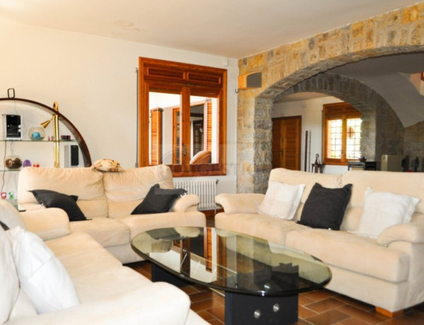 Town house For sell in Calonge in Girona 