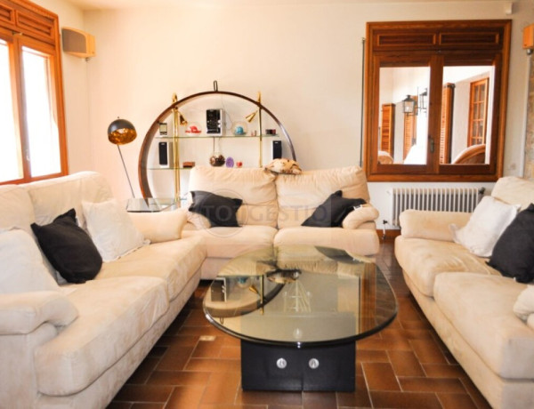 Town house For sell in Calonge in Girona 