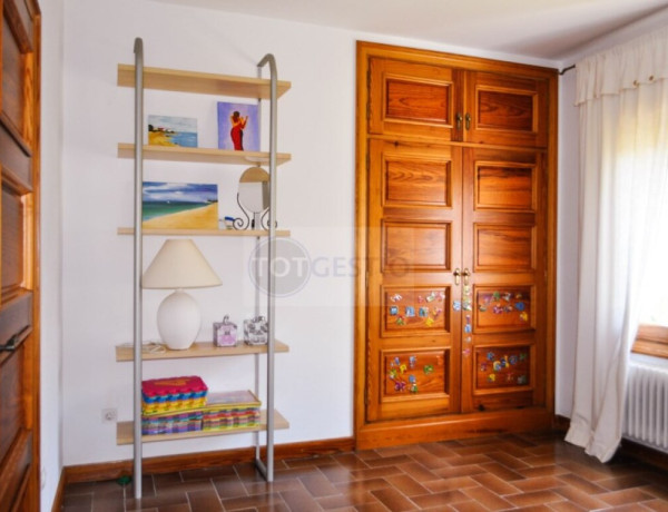 Town house For sell in Calonge in Girona 