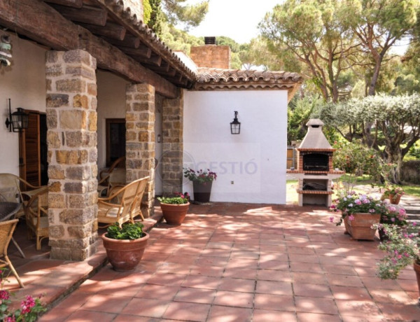 Town house For sell in Calonge in Girona 