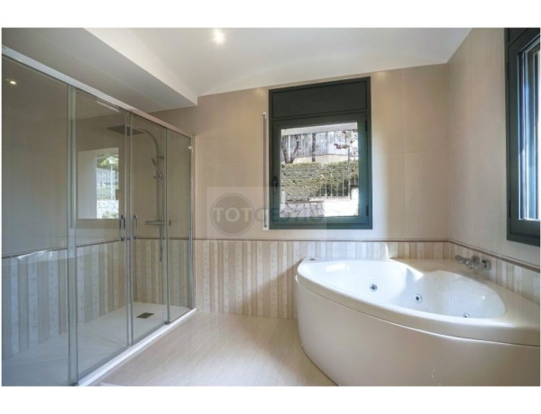 Casa-Chalet en Venta en Calonge Girona Ref: VC-4012