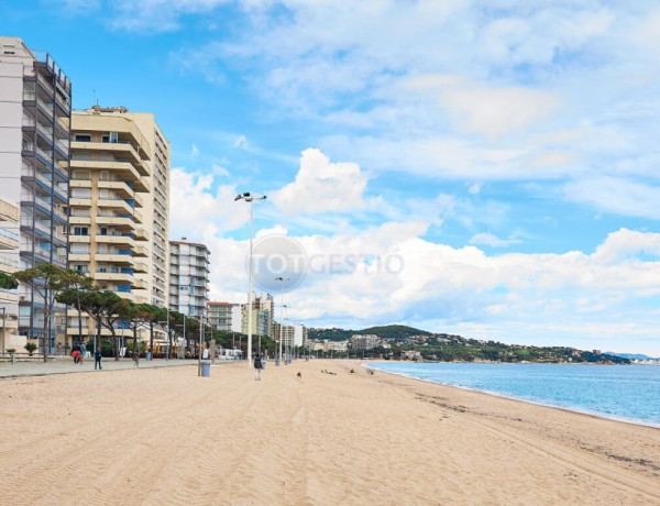 Local comercial en Venta en Castell Platja D Aro Girona Ref: VREST-10254